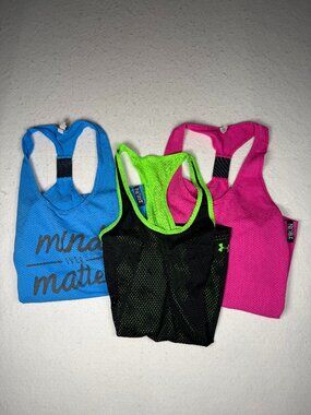 Running Women’s Active Wear Lot of 3 Under Armour Tanks Tops Size Small + Medium